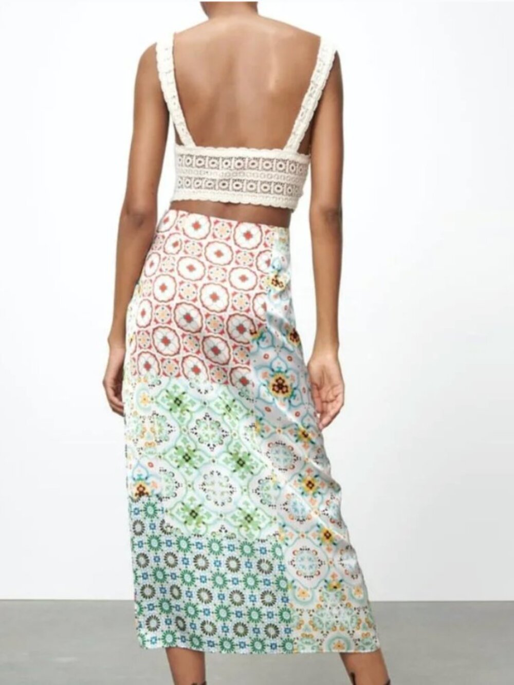 EUC Zara Printed Sarong Style Midi Skirt Slit XS Beach Resort Vacation Pool - Picture 2 of 7